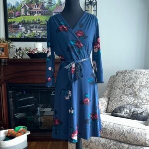White House Black Market Reversible Navy Floral Wrap Dress